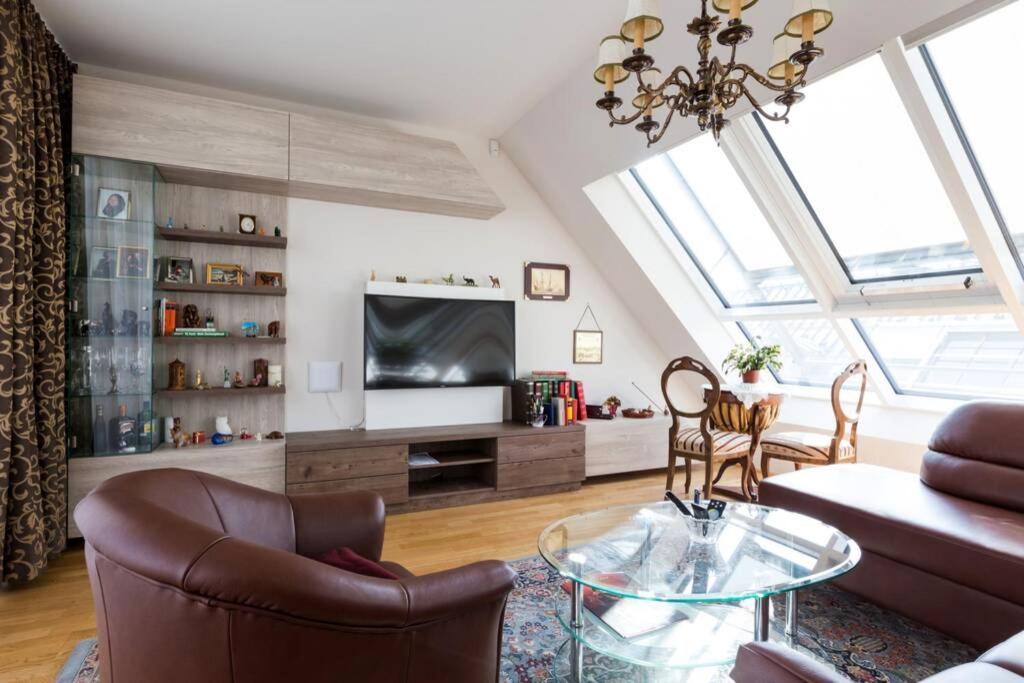 Апартаменти Grosses Penthouse #12 Mit Terrasse Und Aussicht Відень Екстер'єр фото