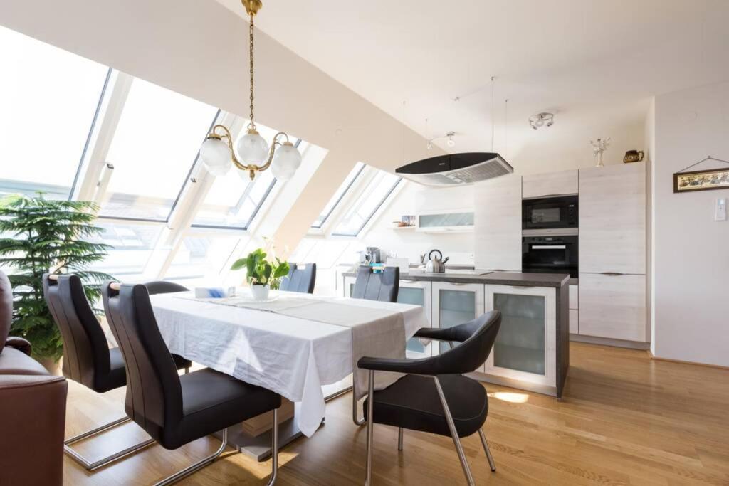 Апартаменти Grosses Penthouse #12 Mit Terrasse Und Aussicht Відень Екстер'єр фото